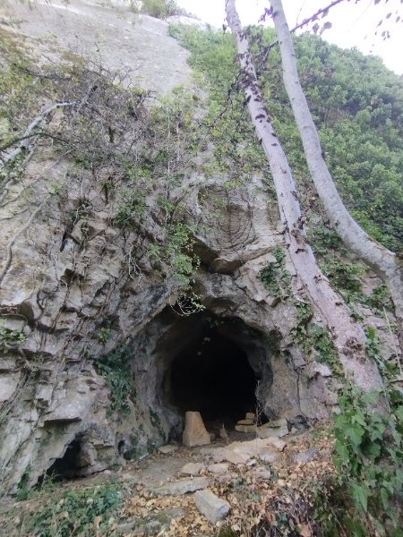 Créancey - Grotte Rochons 55m - entrée cavité photo 2, Aurélien Bloch.jpg
Fichier manquant